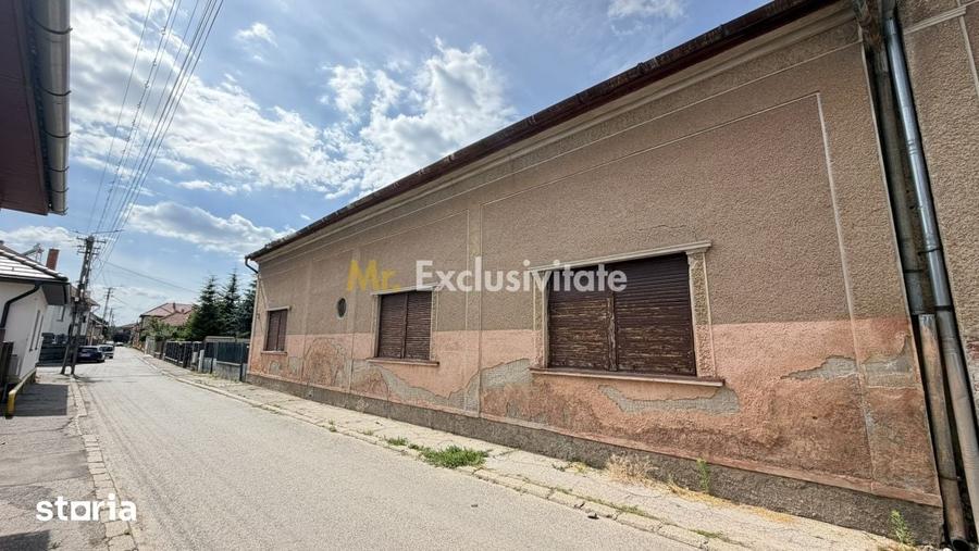 Casă cu 5 camere cu Teren 557 Mp în Central