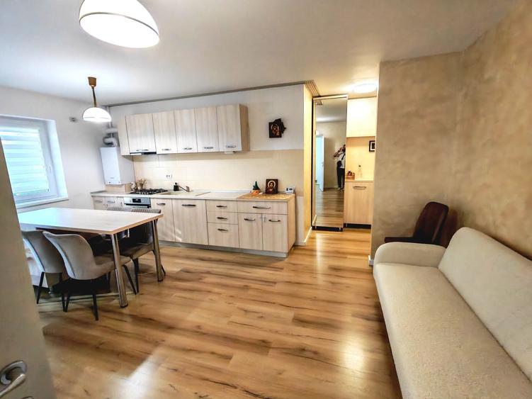 Apartament cu 2 camere semidecomandat în Obor