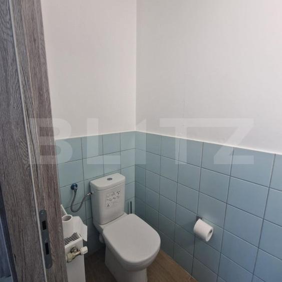 Apartament cu 3 camere decomandat, mobilat în Tractorul