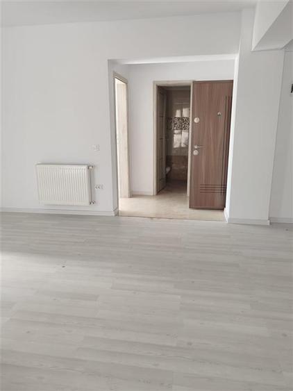 Apartament cu 3 camere decomandat în Valea Lupului