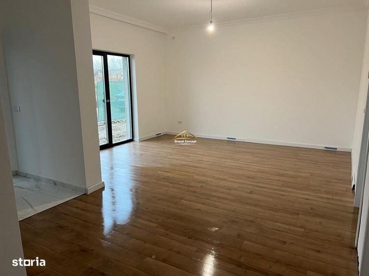Casă cu 3 camere în Cornești