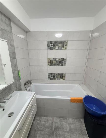 Apartament cu 2 camere decomandat, mobilat în Nicolina