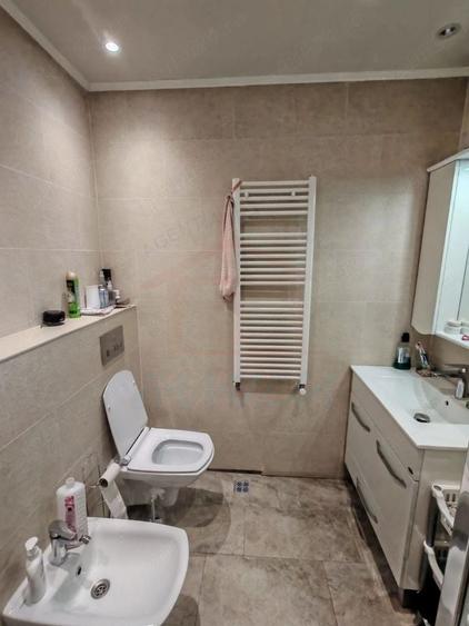 Apartament cu 3 camere decomandat în Gării