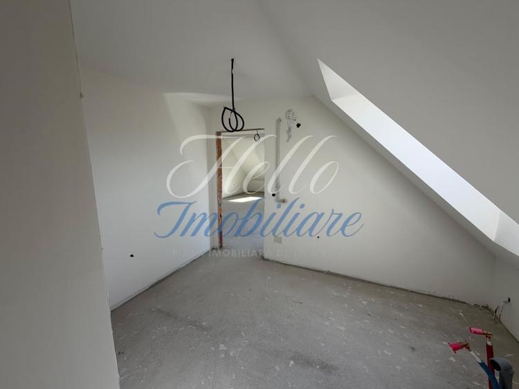 Apartament cu 3 camere decomandat în Florești