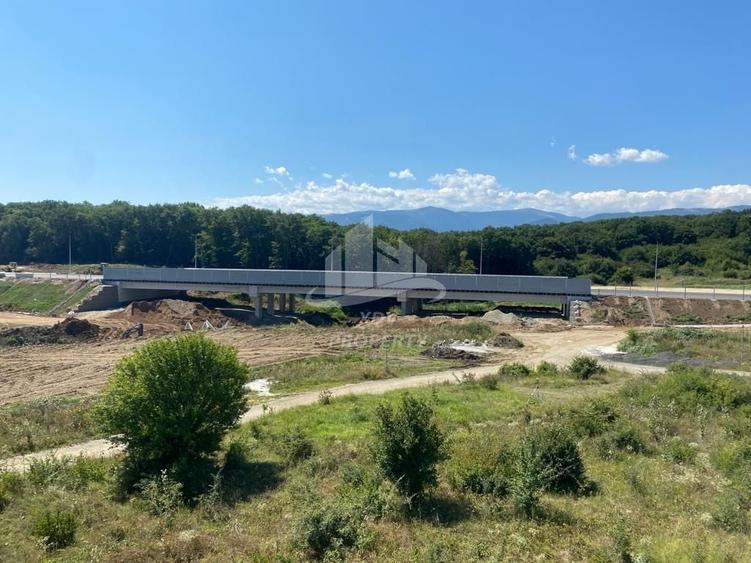 Teren Construcții intravilan de 8828 mp, în Șelimbăr