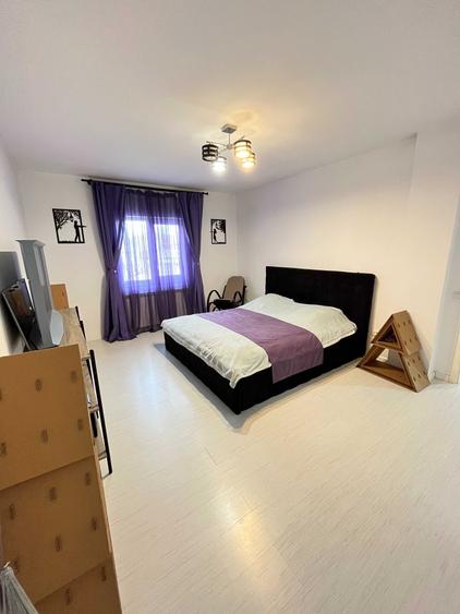 Casă cu 3 camere în Central