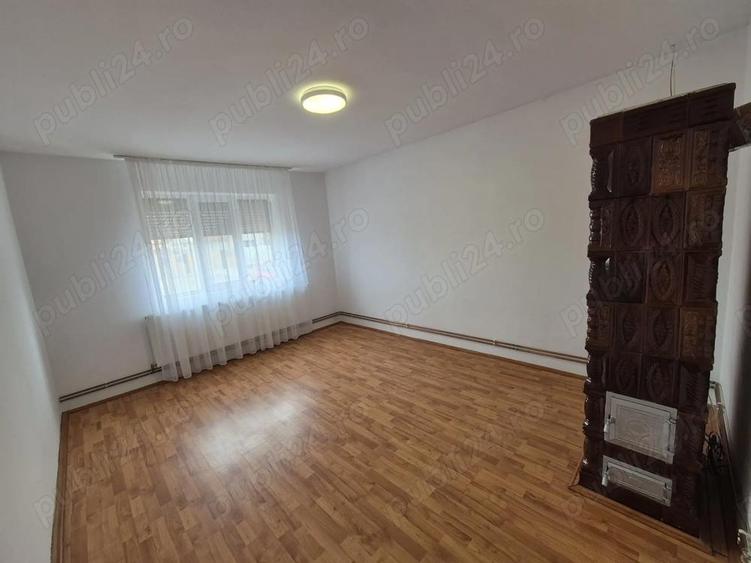 Casă cu Teren 1400 Mp în Macea