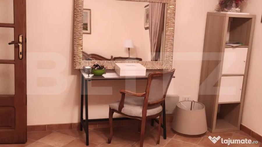 Casă cu 4 camere cu Teren 1000 Mp în Plopeni