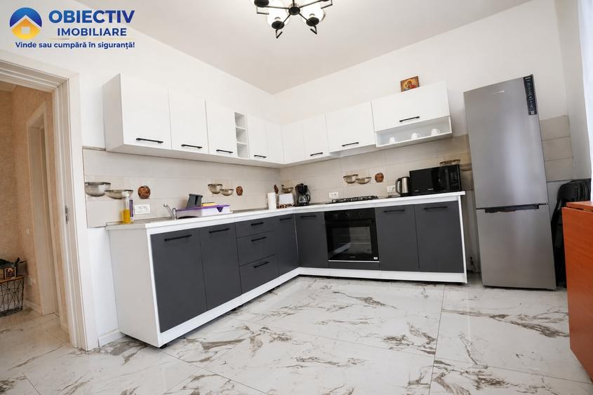 Casă individuală cu 5 camere cu Canalizare în Girov