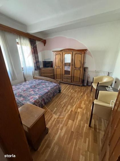 Spațiu comercial, de 320 mp, în Prislop