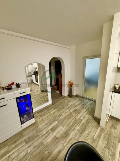 Apartament cu 3 camere decomandat, mobilat în Județean