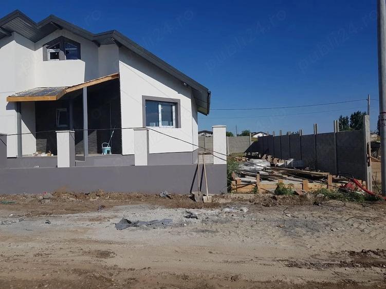 Casă cu 3 camere cu Teren 250 Mp în Berceni