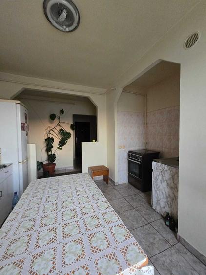 Apartament cu 3 camere decomandat în Luduș