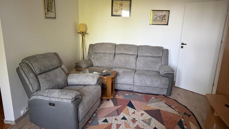 Apartament cu 2 camere semidecomandat în 1 Mai