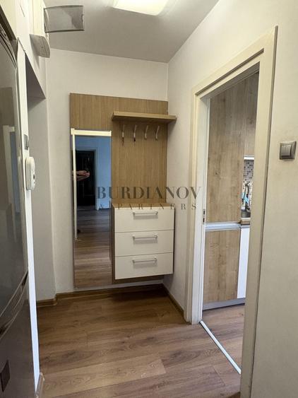 Apartament cu 3 camere în Titan