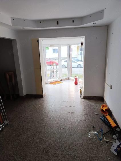 Spațiu comercial, de 32 mp, în Exterior Vest