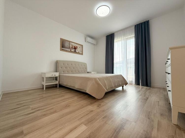 Casă individuală cu 4 camere cu Canalizare în Corbeanca