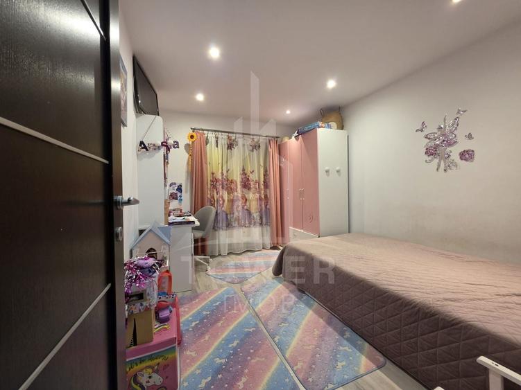 Apartament cu 4 camere decomandat, mobilat în Terezian