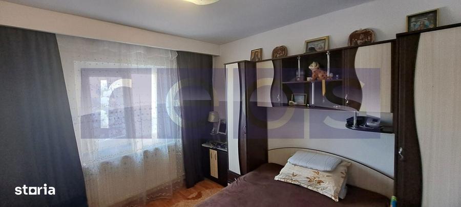 Apartament cu 3 camere decomandat, mobilat în Central