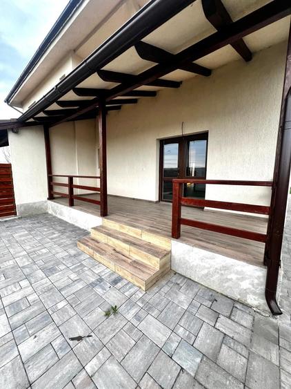 Duplex cu 4 camere cu Teren 300 Mp în Cetate