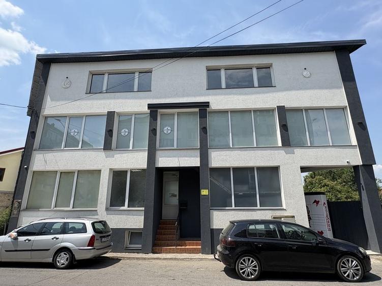 Spațiu comercial, de 302 mp, în Central