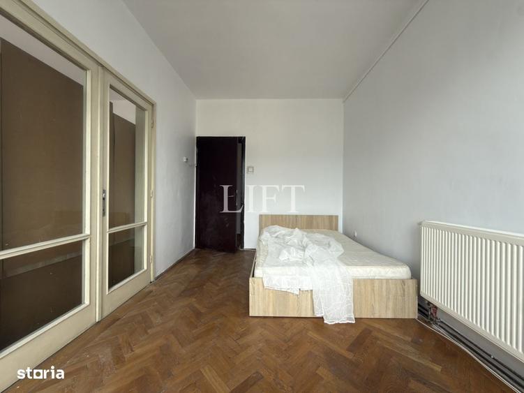 Apartament cu 2 camere decomandat în Tractorul