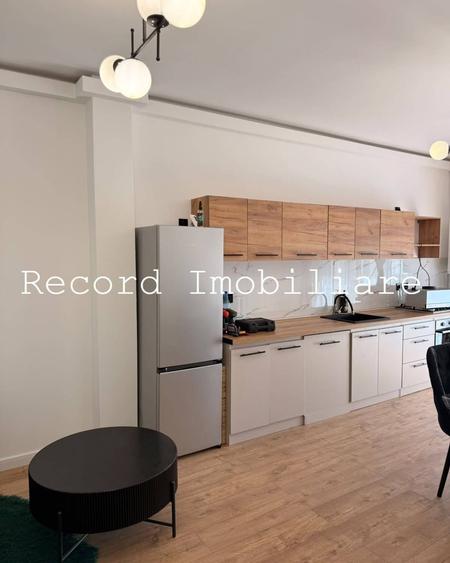 Apartament cu 2 camere semidecomandat în Florești
