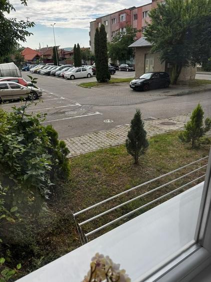Apartament cu 3 camere decomandat în Ampoi 3