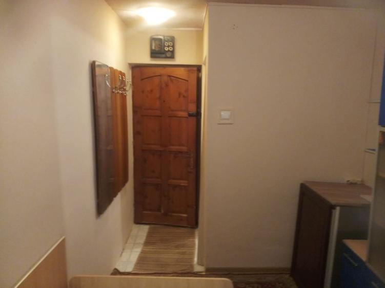 Garsonieră decomandată în Central