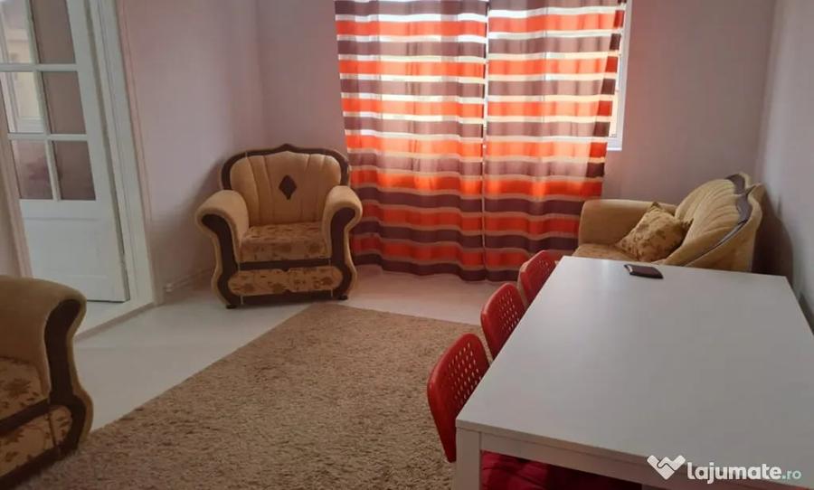 Apartament cu 2 camere semidecomandat în Hotvon