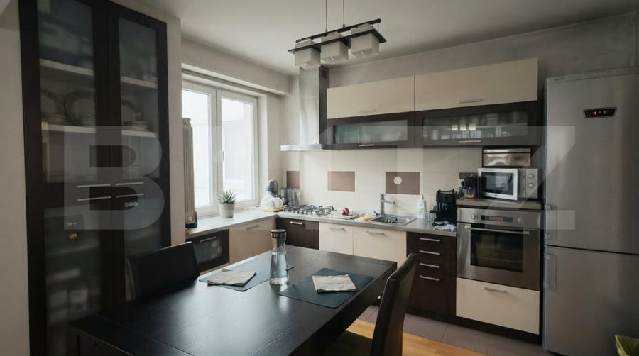 Apartament cu 3 camere decomandat, mobilat în Nufărul