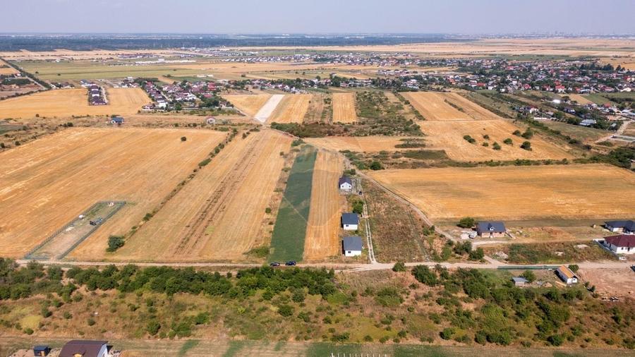 Teren intravilan de 2945 mp, în Săbăreni