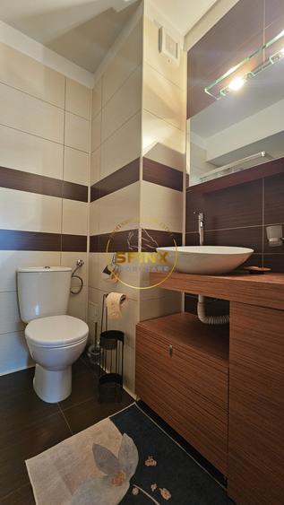 Apartament cu 3 camere decomandat, mobilat în Polonă