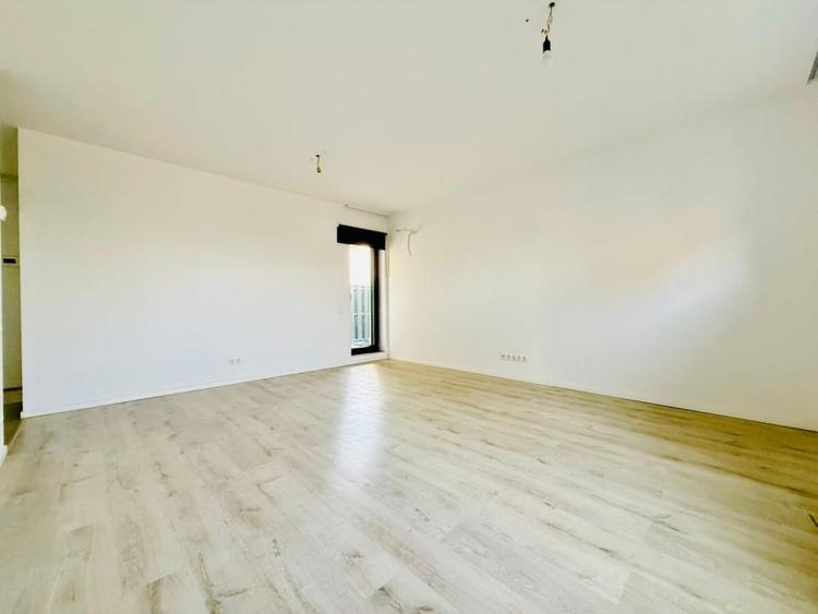 Apartament cu 2 camere decomandat în Pipera