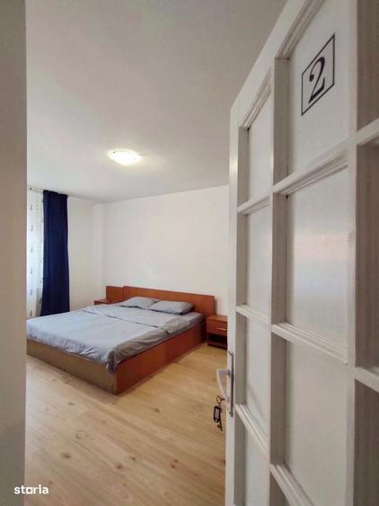 Casă cu 5 camere cu Teren 100 Mp în Central