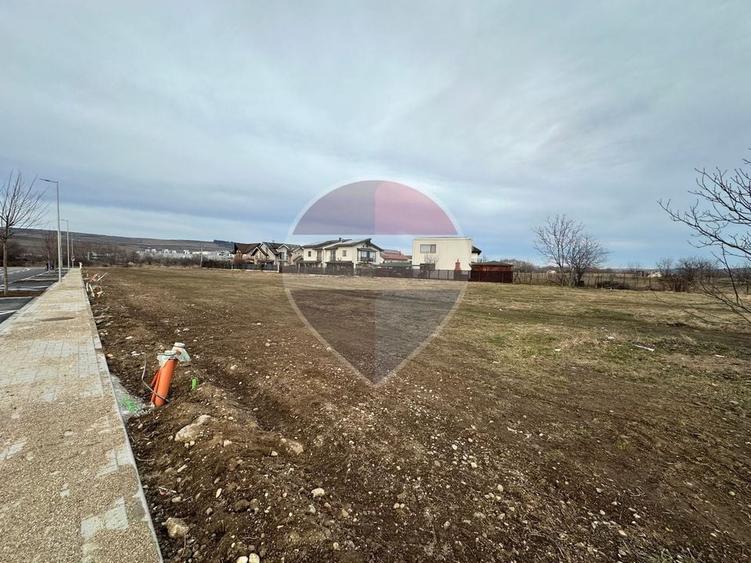 Teren Construcții intravilan de 703 mp, în Mărăști