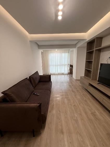 Închiriez apartament 2 camere Copou - 1
