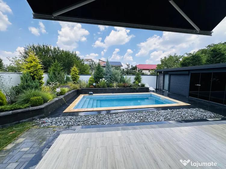 Casă cu 4 camere cu Piscina în Roșu
