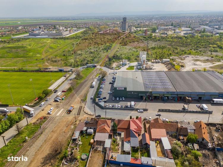Spațiu comercial, de 1,271 mp, în Nord