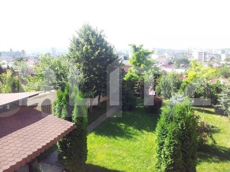 Casă individuală cu 9 camere cu Teren 750 Mp în Tudor Vladimirescu