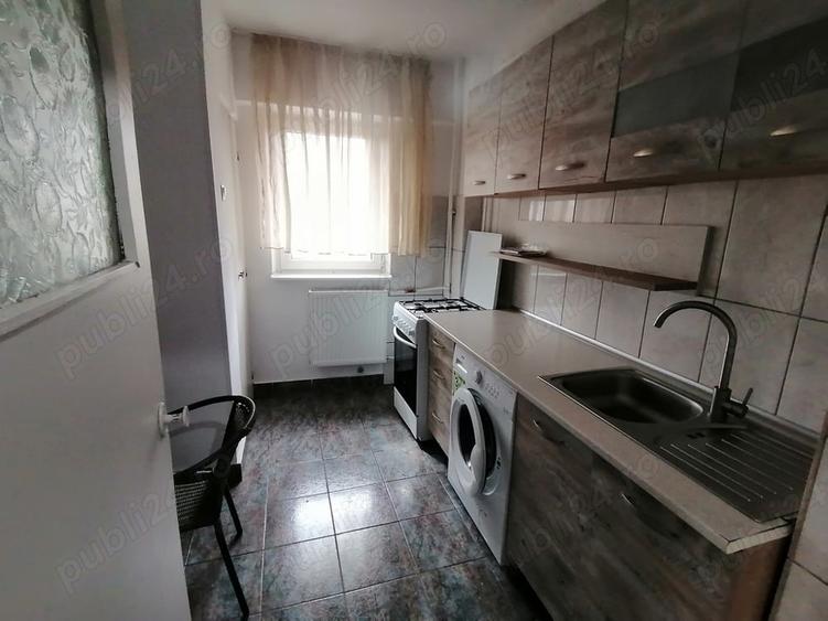 Apartament cu 2 camere decomandat în Traian
