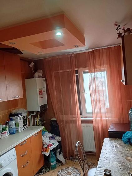 Apartament cu 2 camere semidecomandat în Exterior Vest