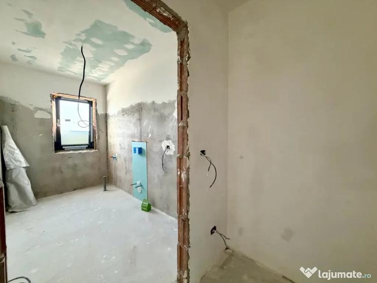 Casă cu 3 camere cu Teren 330 Mp în Sânandrei