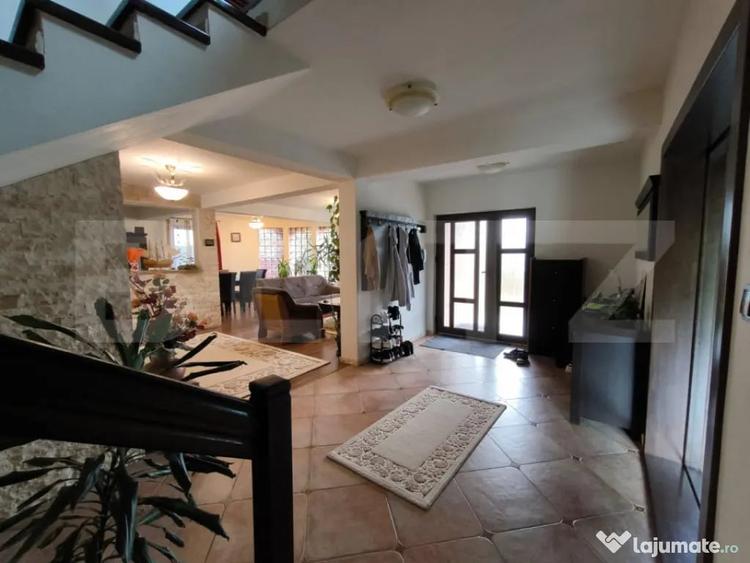 Casă cu 5 camere cu Teren 700 Mp în Central