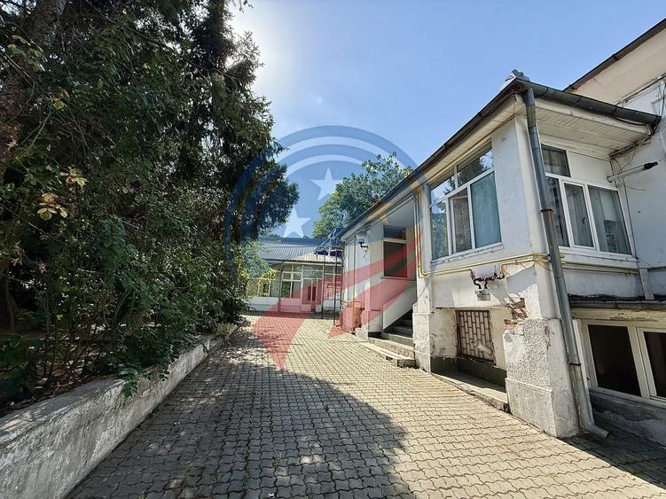 Spațiu comercial, de 800 mp, în Ultracentral