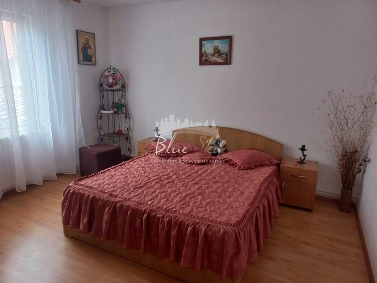 Casă individuală cu 8 camere cu Canalizare în Eforie Sud