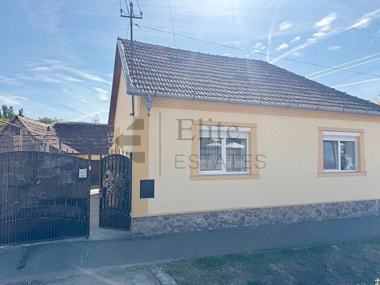 Casă cu 3 camere cu Teren 1813 Mp în Husasău de Tinca