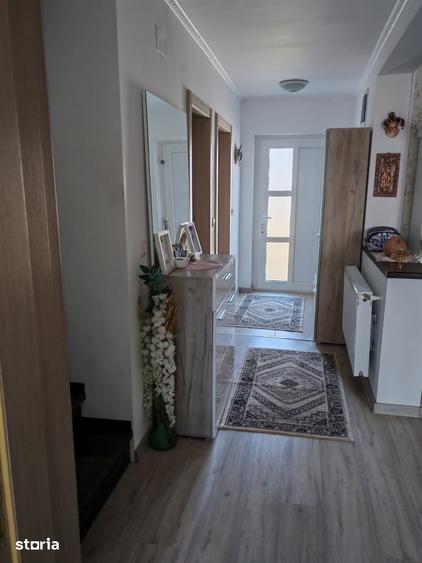 Vanzare Directa De La Proprietar, vand casa 4+1, Sanpetru - 5