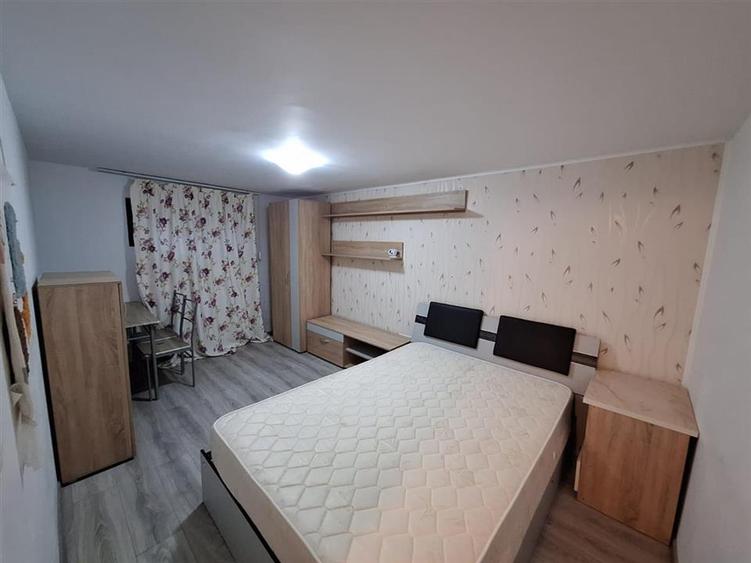 Apartament cu 2 camere decomandat în Tătărași