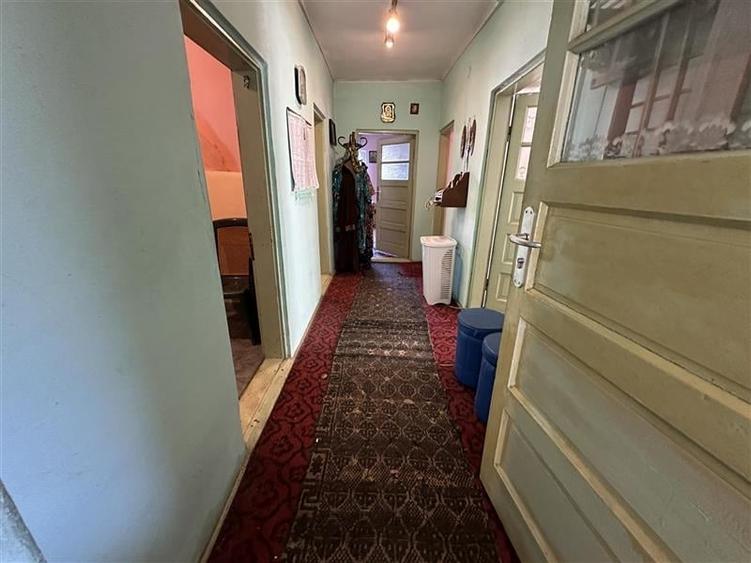 Casă individuală cu 3 camere cu Teren 969 Mp în Sud